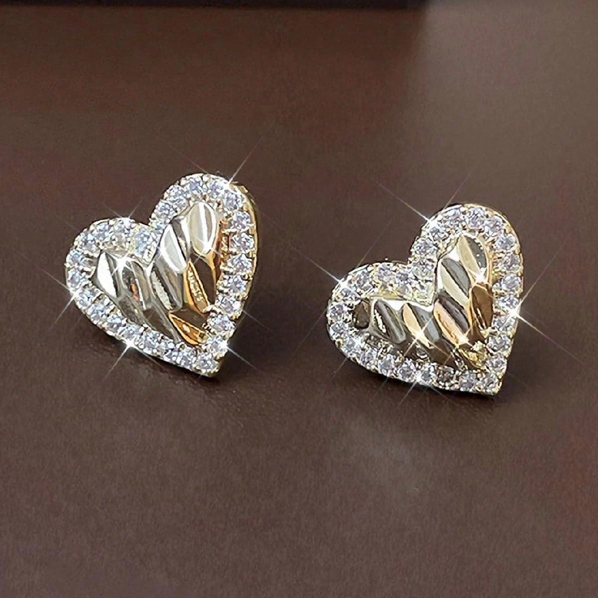 Boucles D'oreilles Cloutées En Forme De Cœur À La Mode Avec Plis Et Plein De Strass, Adaptées Aux Fêtes, Mariages Et Cadeaux Exclusifs De La